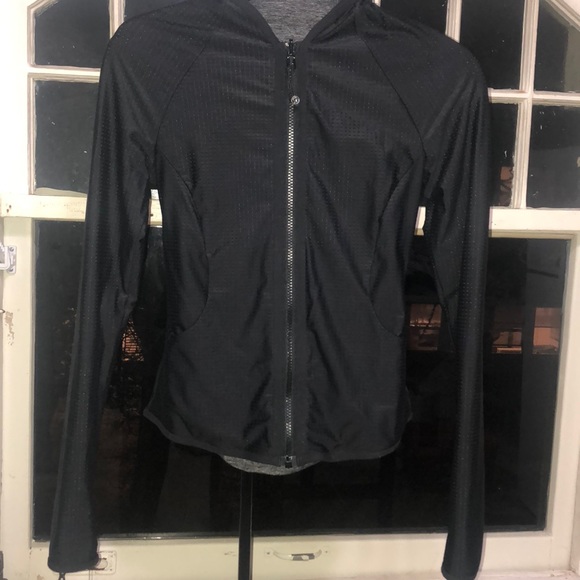 Lululemon jacket - Picture 5 of 6
